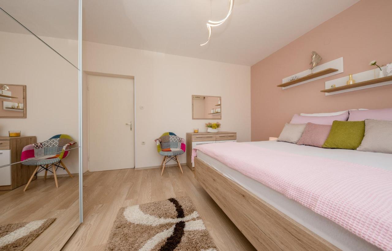 Apartments Luka راب المظهر الخارجي الصورة