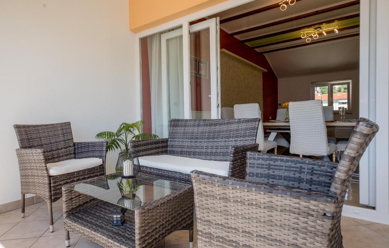 Apartments Luka راب المظهر الخارجي الصورة