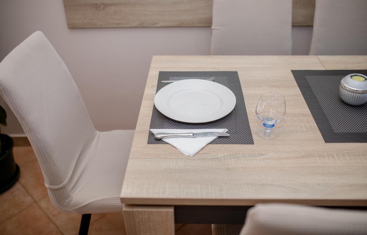 Apartments Luka راب المظهر الخارجي الصورة