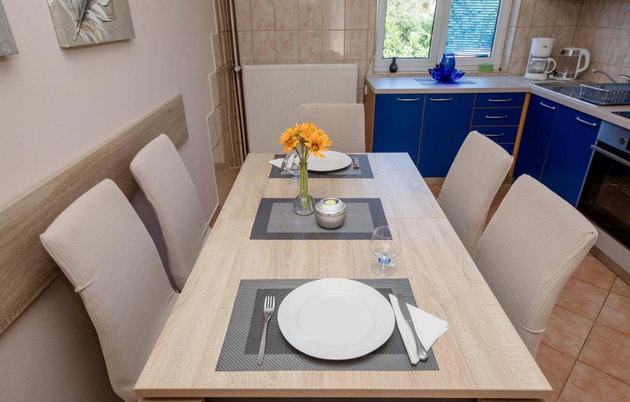 Apartments Luka راب المظهر الخارجي الصورة