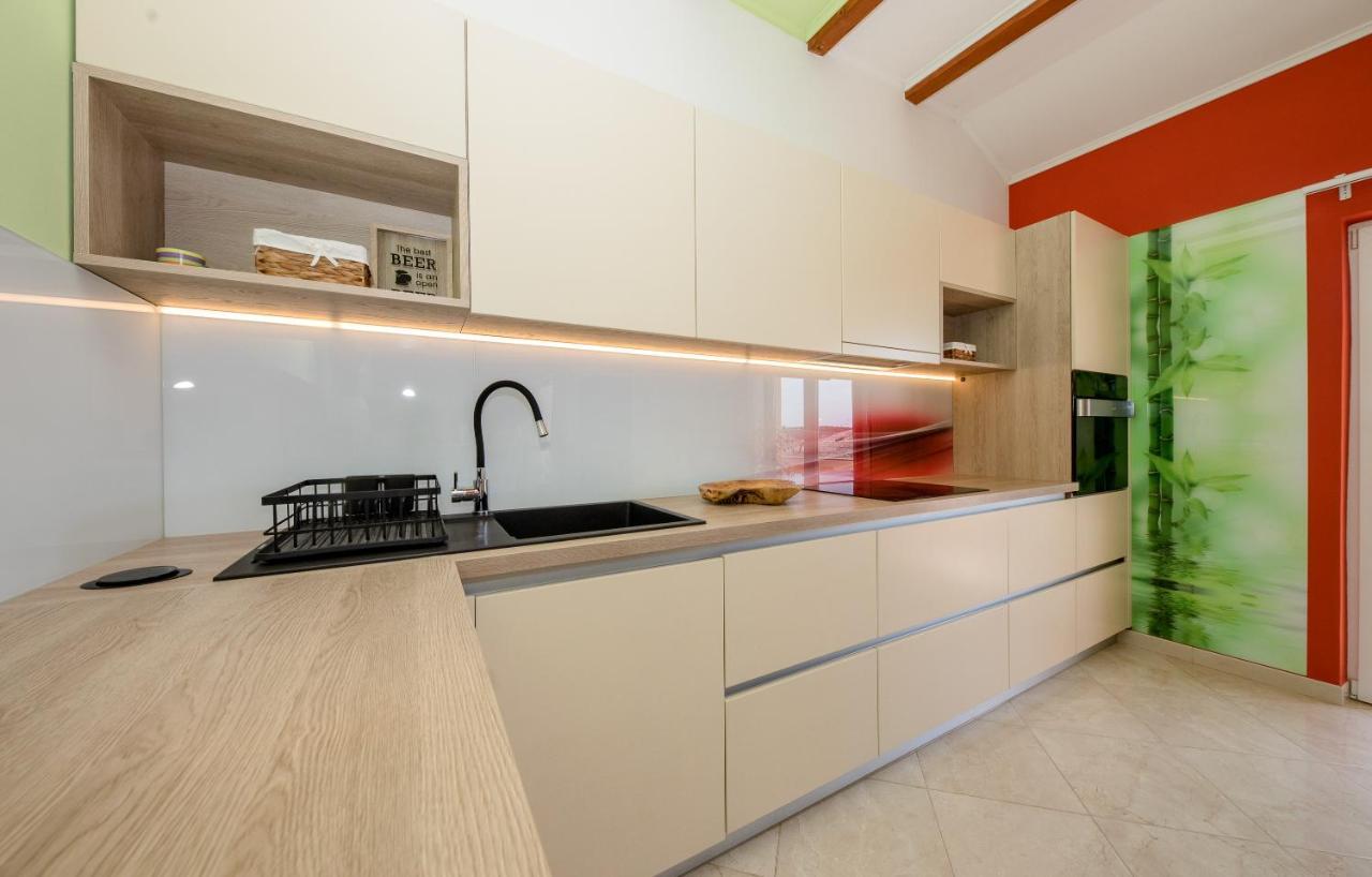 Apartments Luka راب المظهر الخارجي الصورة