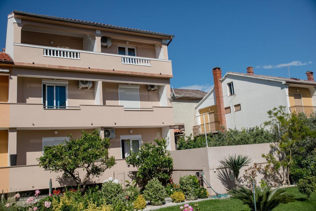 Apartments Luka راب المظهر الخارجي الصورة