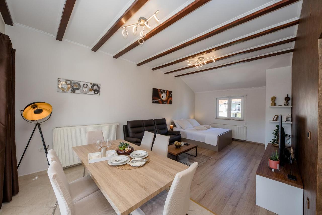 Apartments Luka راب المظهر الخارجي الصورة